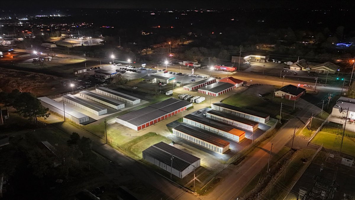 U-Lock-It Poteau evening aerial view 8
